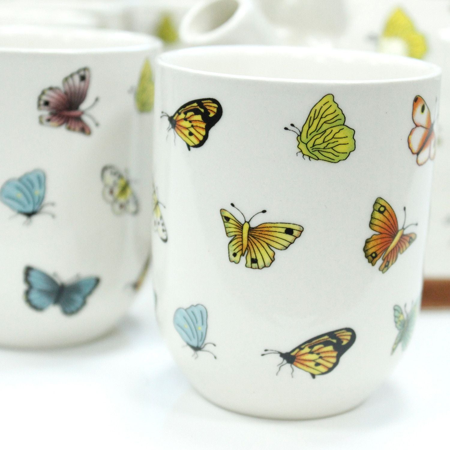 The Butterflies Ceramic Teapot Set | 650ml & Six Cups