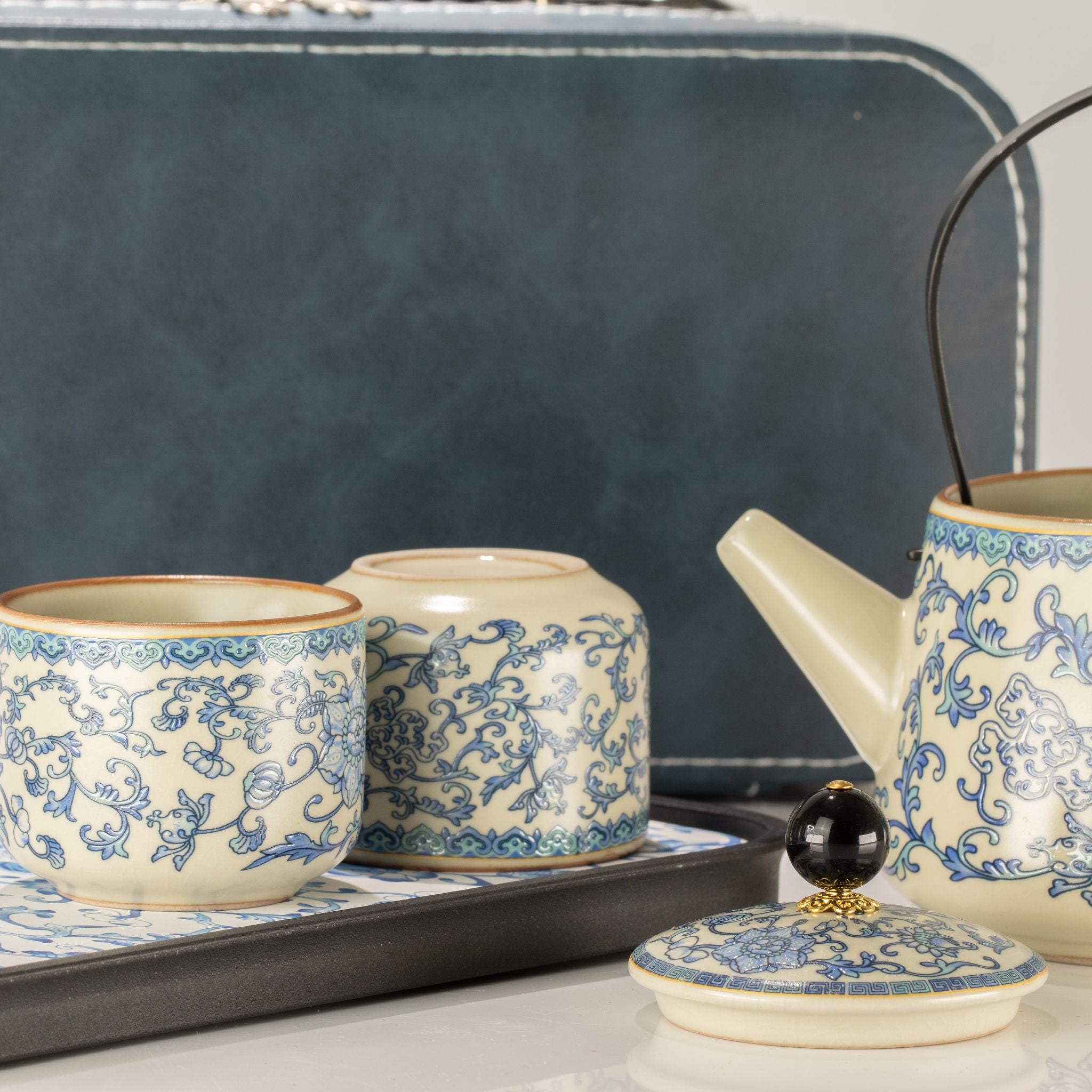 Ru Blue Travel Teapot Set with Two Cups