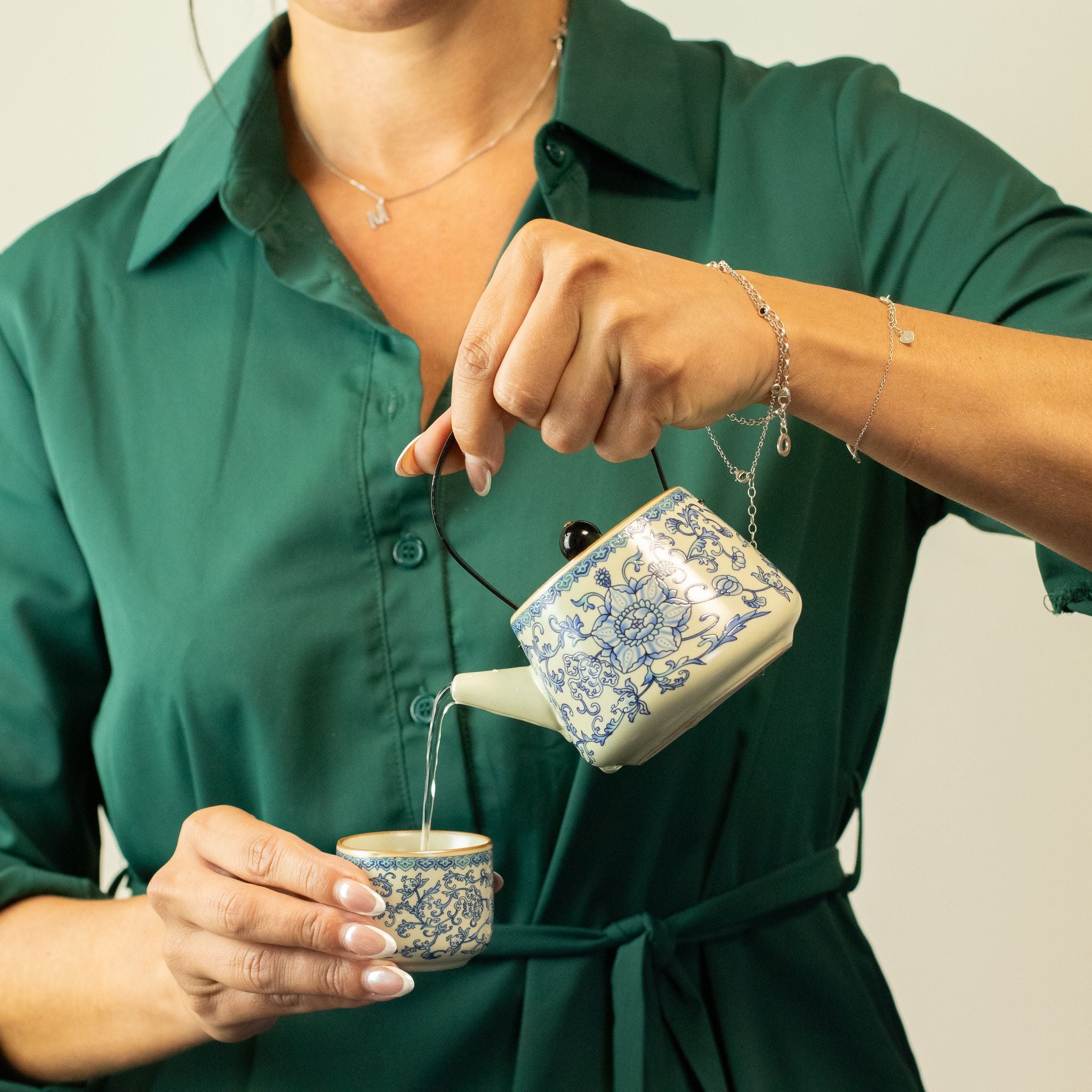 Ru Blue Travel Teapot Set with Two Cups