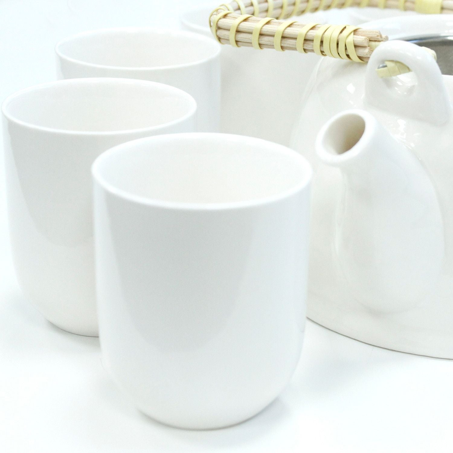 The Classic White Ceramic Teapot Set | 650ml & Six Cups
