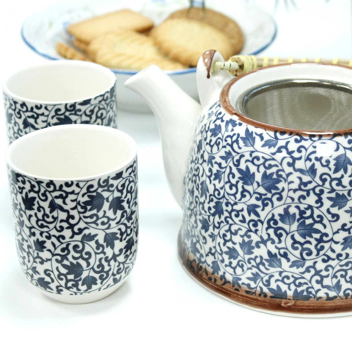 The Blue Pattern Ceramic Teapot Set | 650ml & Six Cups